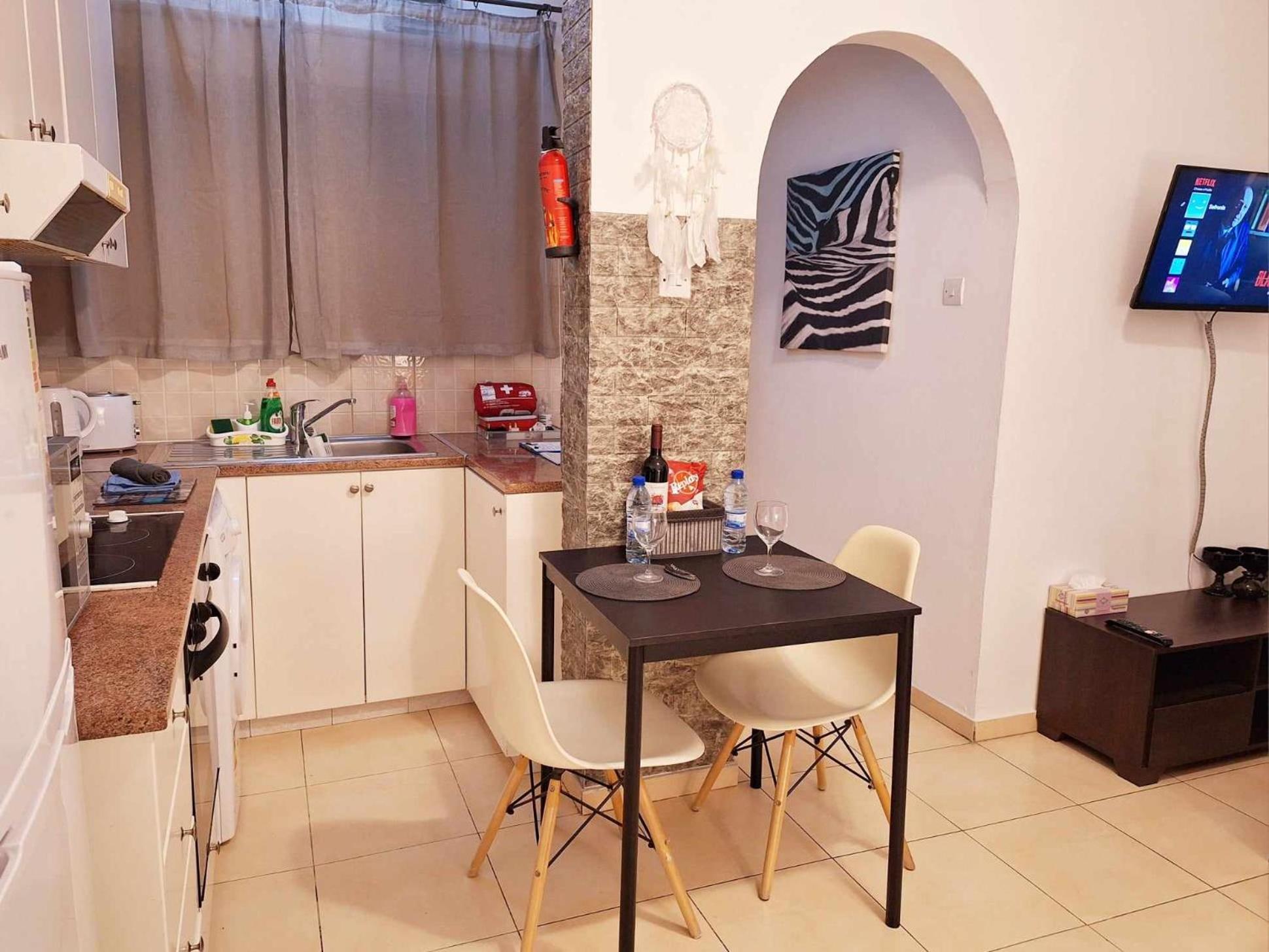 Kato Paphos Apt 400M To The Beach ภายนอก รูปภาพ