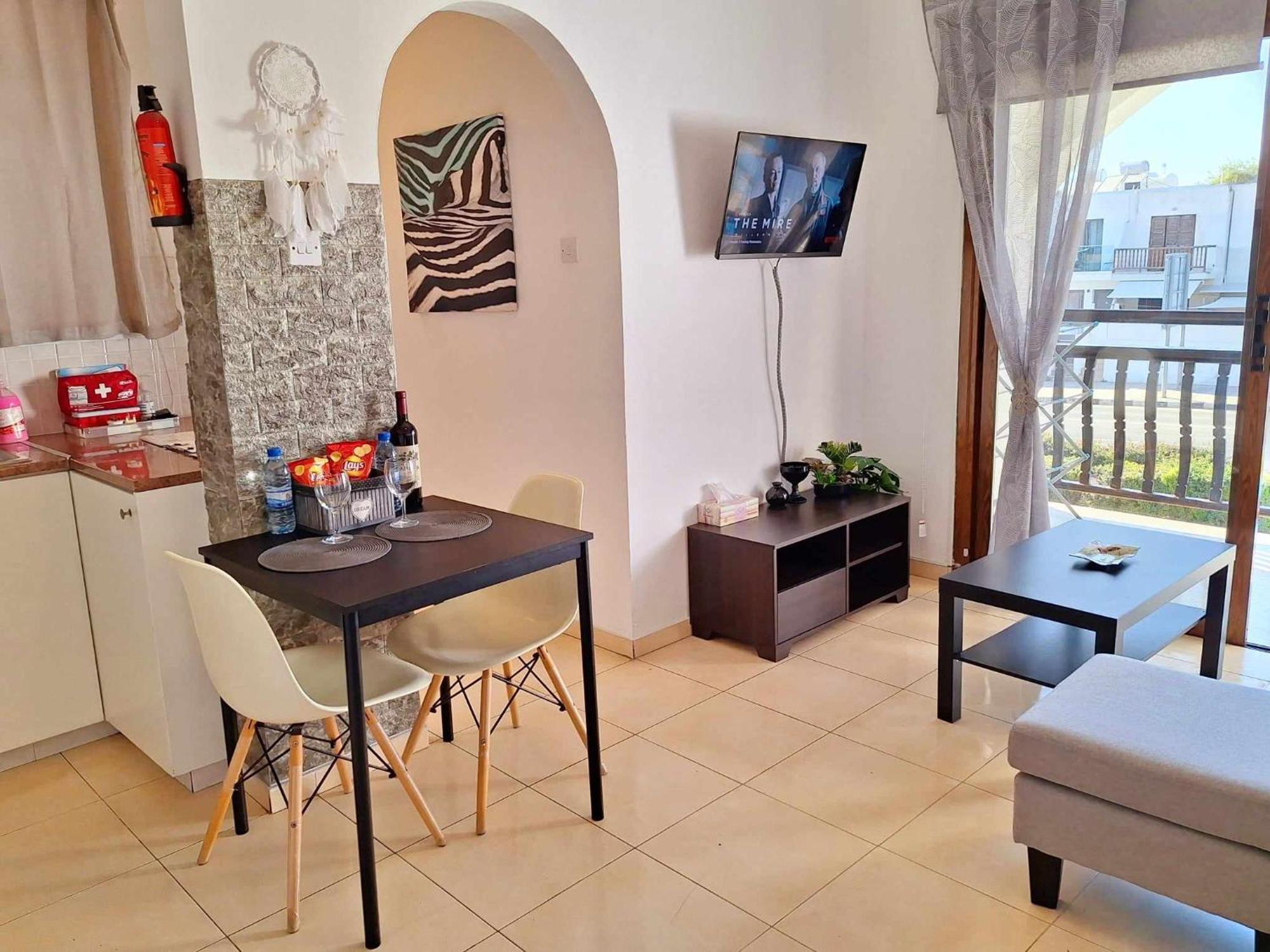 Kato Paphos Apt 400M To The Beach ภายนอก รูปภาพ
